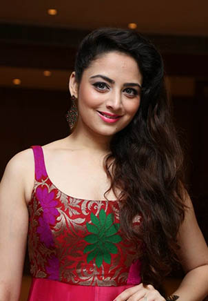 Zoya Afroz
