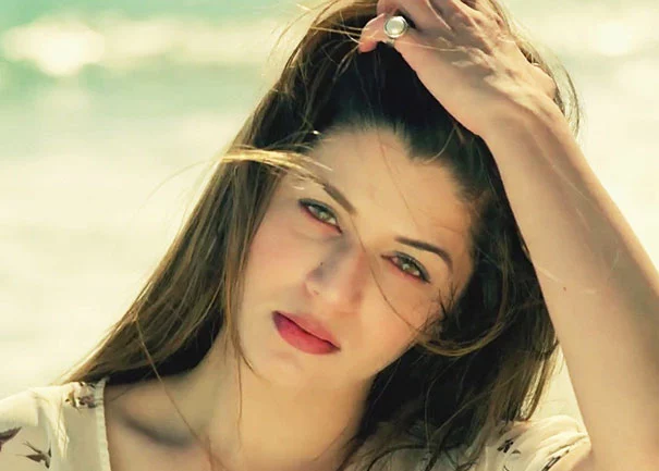Kainaat Arora Book Celeb