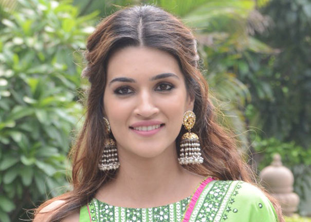 Kriti Sanon Book Celeb