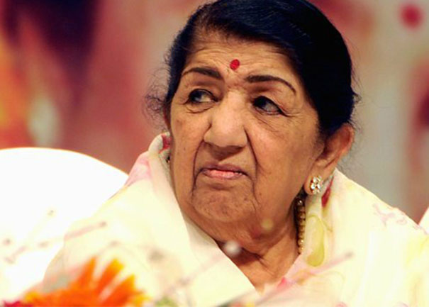 Lata Mangeshkar Book Celeb
