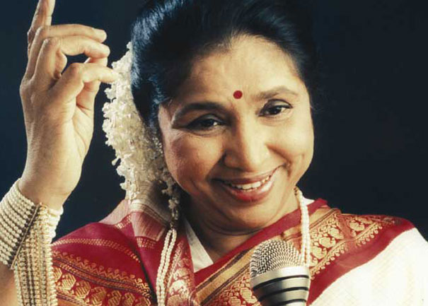 Lata Mangeshkar Book Celeb