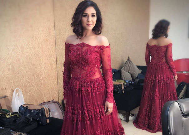 Neeti Mohan Book Celeb