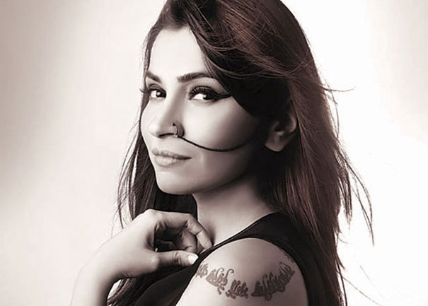 Shruti Pathak Book Celeb