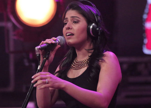 Sunidhi Chauhan Book Celeb