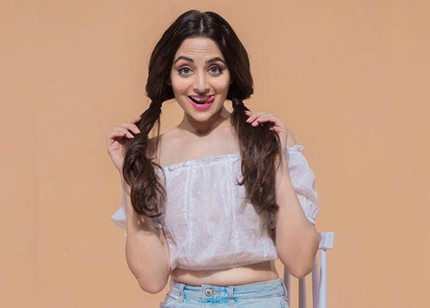 Zoya Afroz Book Celeb